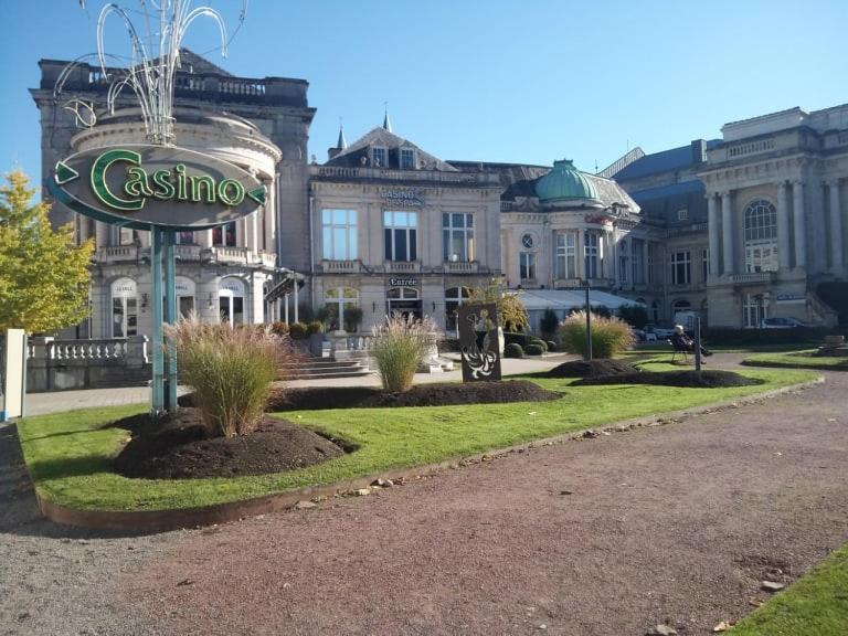 L'écurie gîte Spa Exterior foto